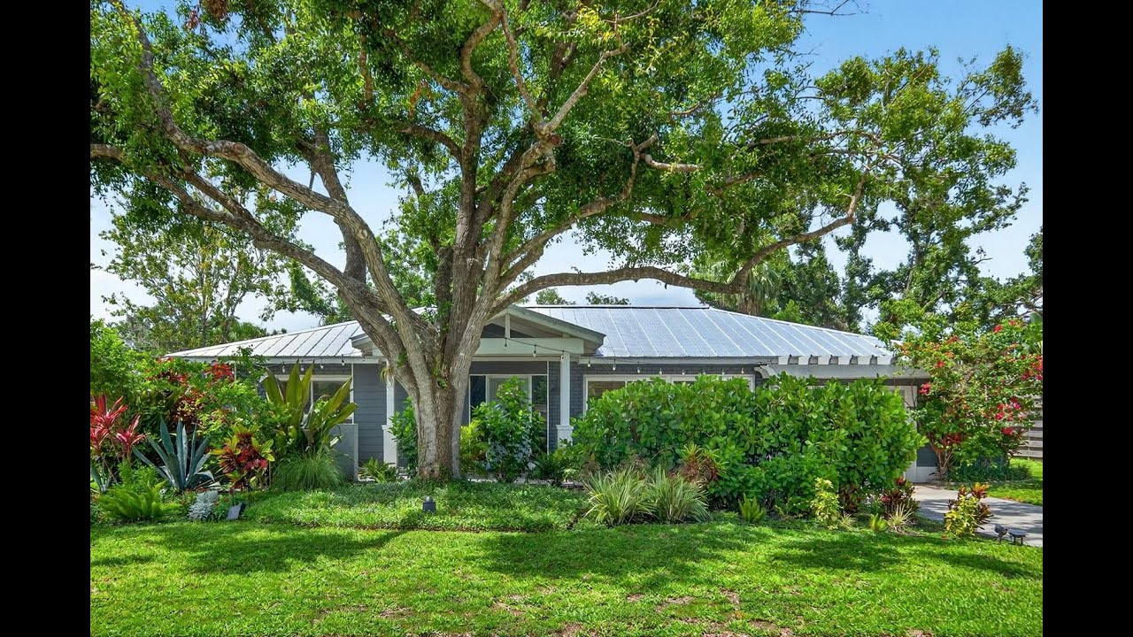 2460 Hillview Street property video thumbnail